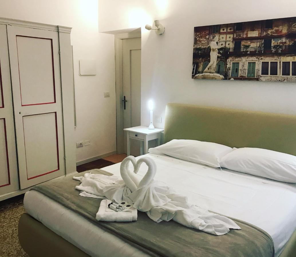 Palazzo Della Torre Room Verona Bagian luar foto